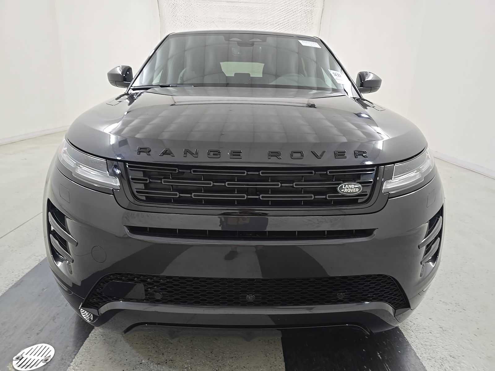 Used 2024 Land Rover Range Rover Evoque Dynamic SE AWD/4WD image 7