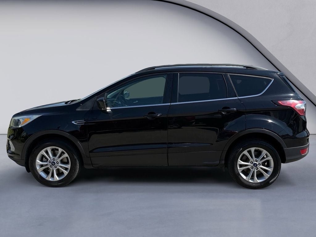 Used 2018 Ford Escape SE AWD/4WD image 2