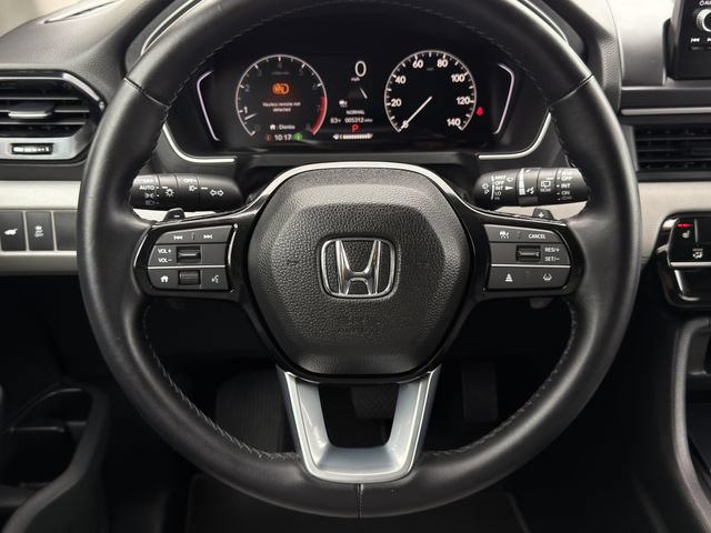 Used 2025 Honda Pilot EX-L image 11