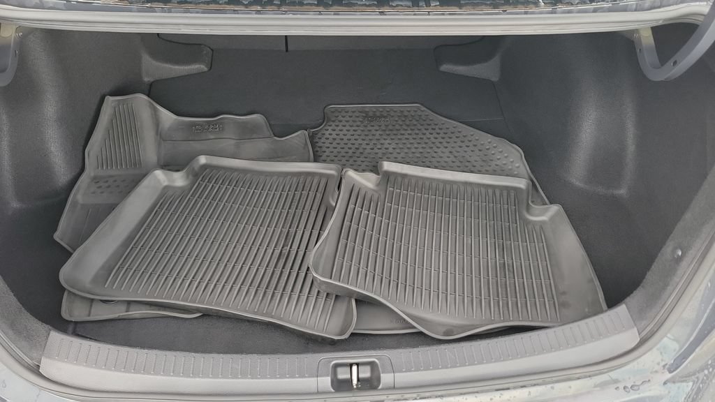 Certified 2024 Toyota Corolla LE FWD image 10