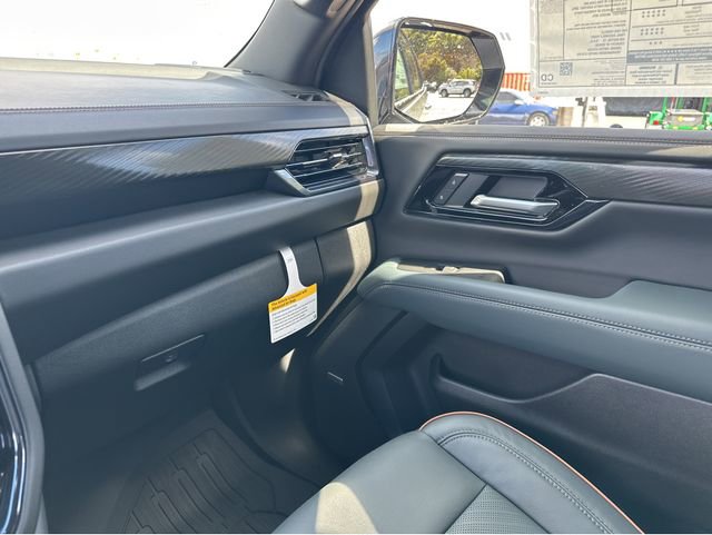 New 2026 GMC Yukon AT4 w/ AT4 Premium Package image 8