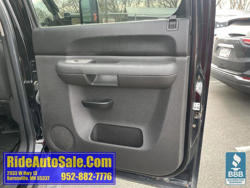 Used 2010 Chevrolet Silverado 1500 LT w/ Power Pack Plus image 16