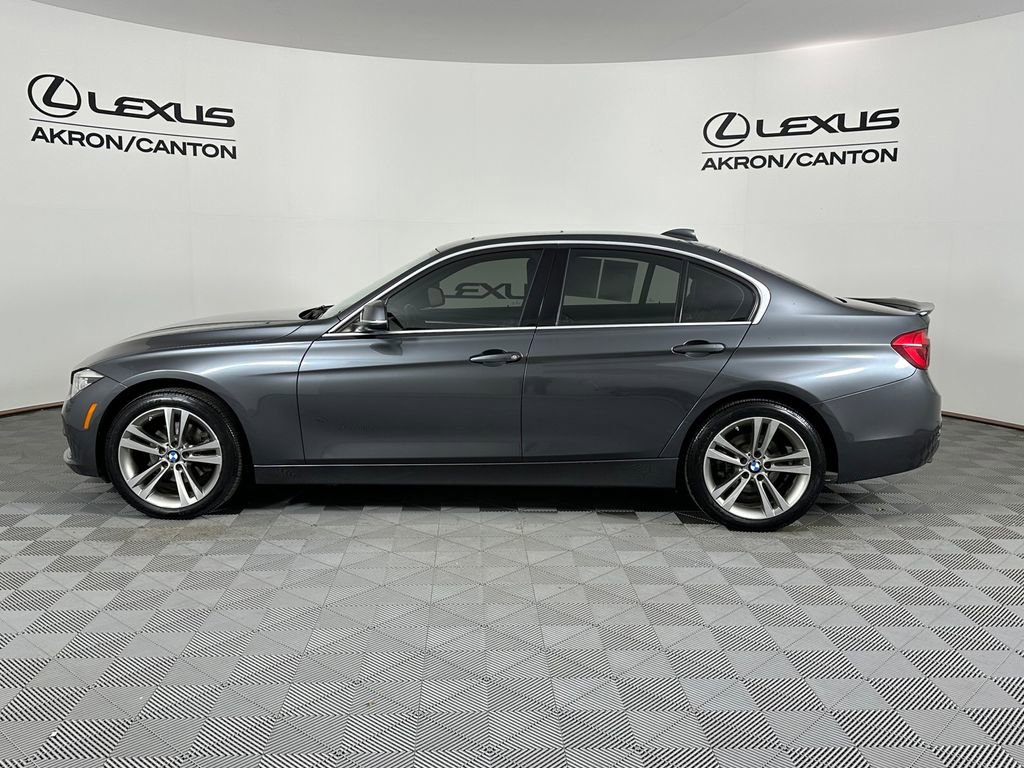 Used 2017 BMW 330i xDrive Sedan image 10