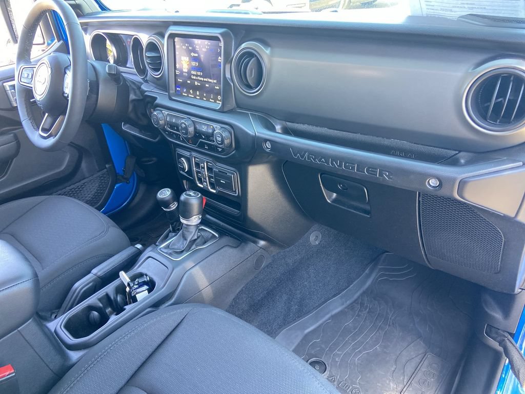 Used 2023 Jeep Wrangler Unlimited w/ Cold Weather Group AWD/4WD image 25