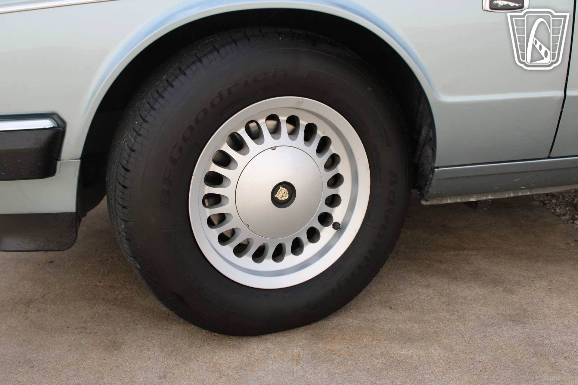 Used 1990 Jaguar XJ Vanden Plas image 36
