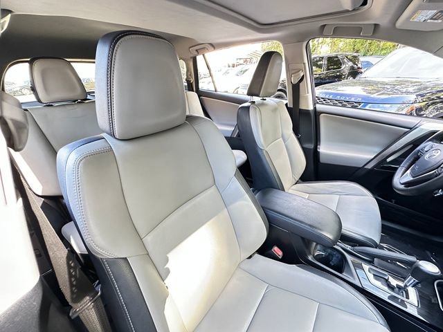 Used 2018 Toyota RAV4 Limited image 41