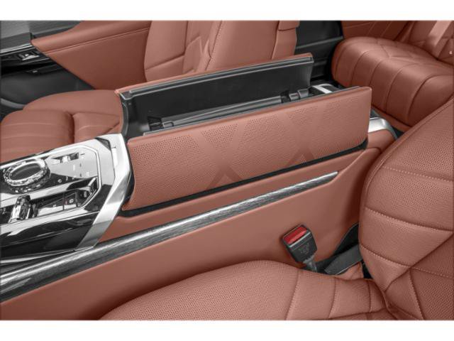 New 2026 BMW i7 M70 w/ Executive Package AWD/4WD image 17