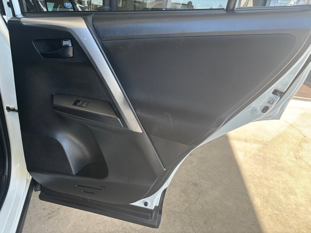 Used 2017 Toyota RAV4 LE w/ Carpet Mat Package image 19