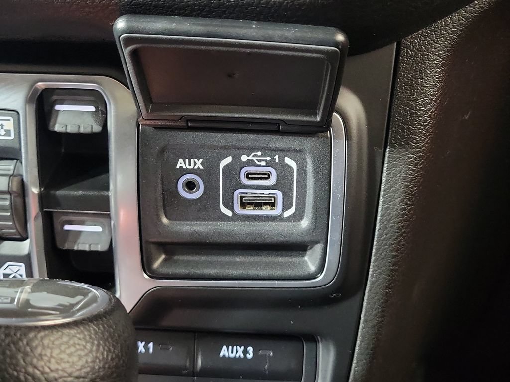 Used 2025 Jeep Wrangler Unlimited Sport AWD/4WD image 22