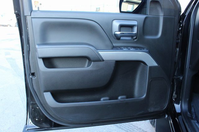 Used 2018 Chevrolet Silverado 1500 LT w/ All Star Edition image 10