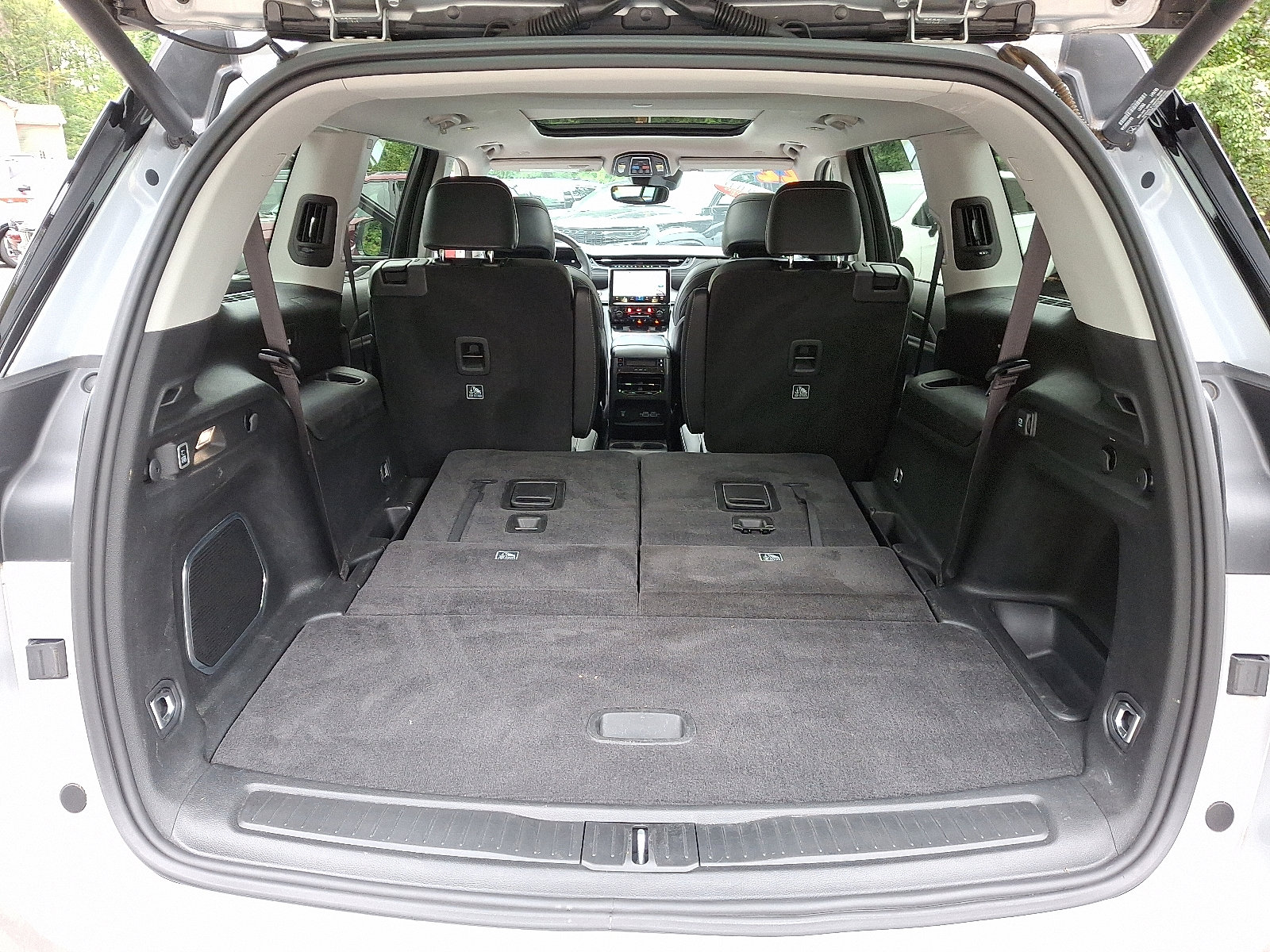 Certified 2021 Jeep Grand Cherokee L Limited w/ Trailer Tow Group (B) image 29