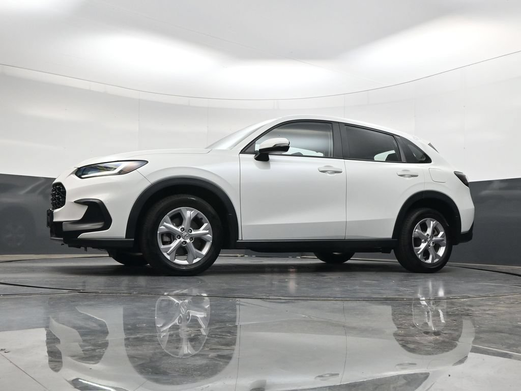 Used 2023 Honda HR-V LX image 32