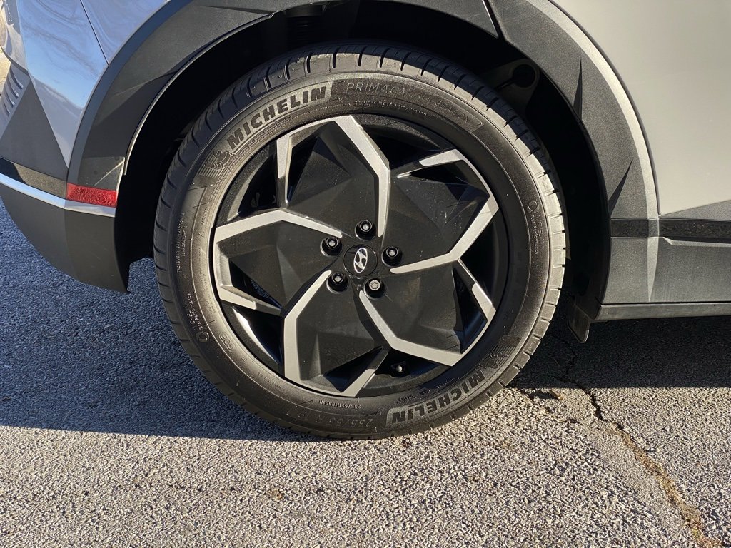 Used 2024 Hyundai Ioniq 5 SEL image 9