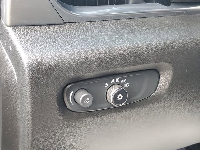 Used 2023 Chevrolet Traverse LT image 7