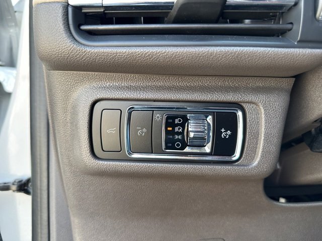 Used 2024 Lincoln Corsair FWD image 29