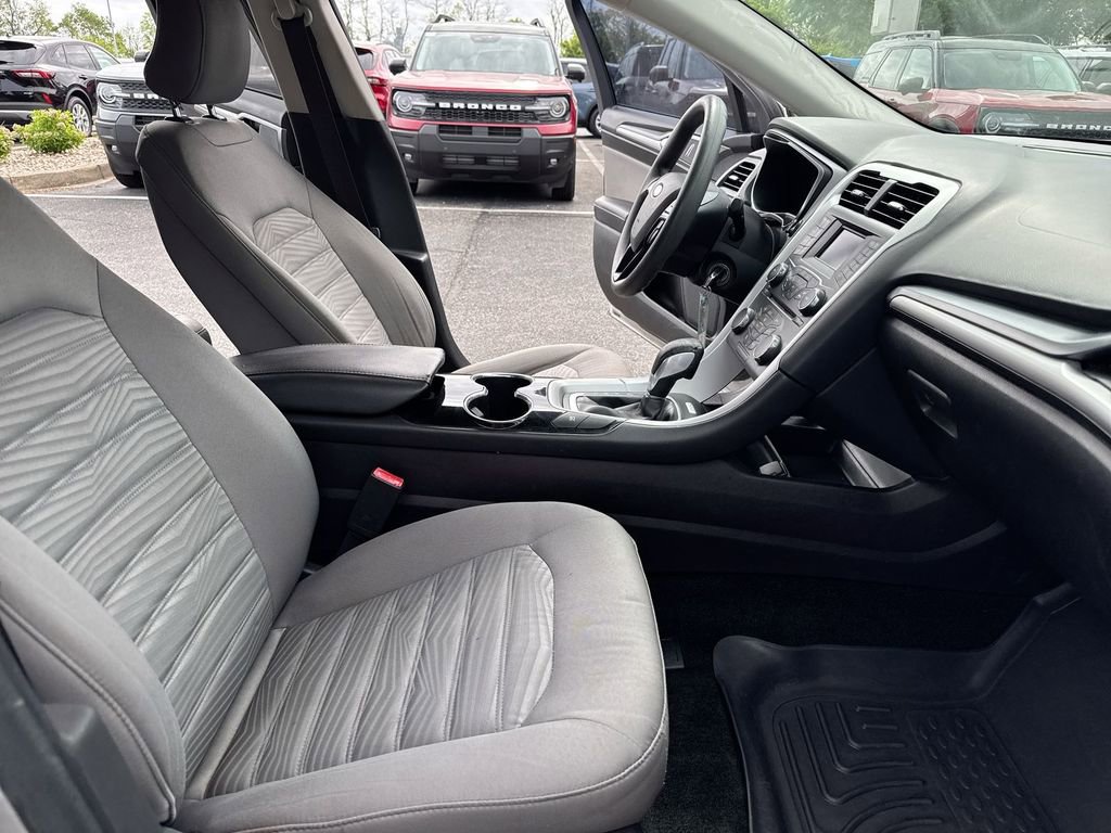Used 2016 Ford Fusion S image 21