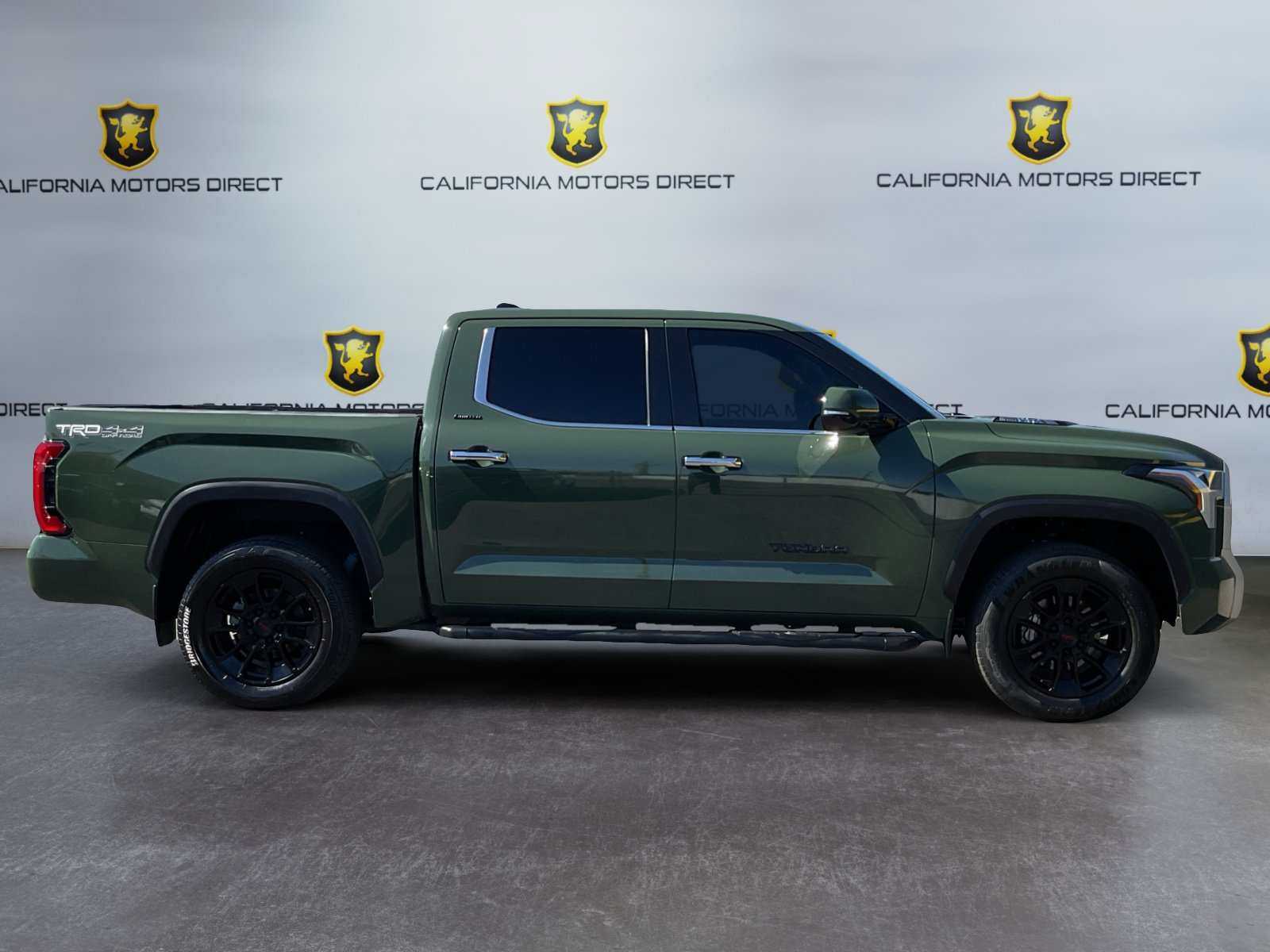 Used 2023 Toyota Tundra Limited w/ TRD Off-Road Package AWD/4WD image 4