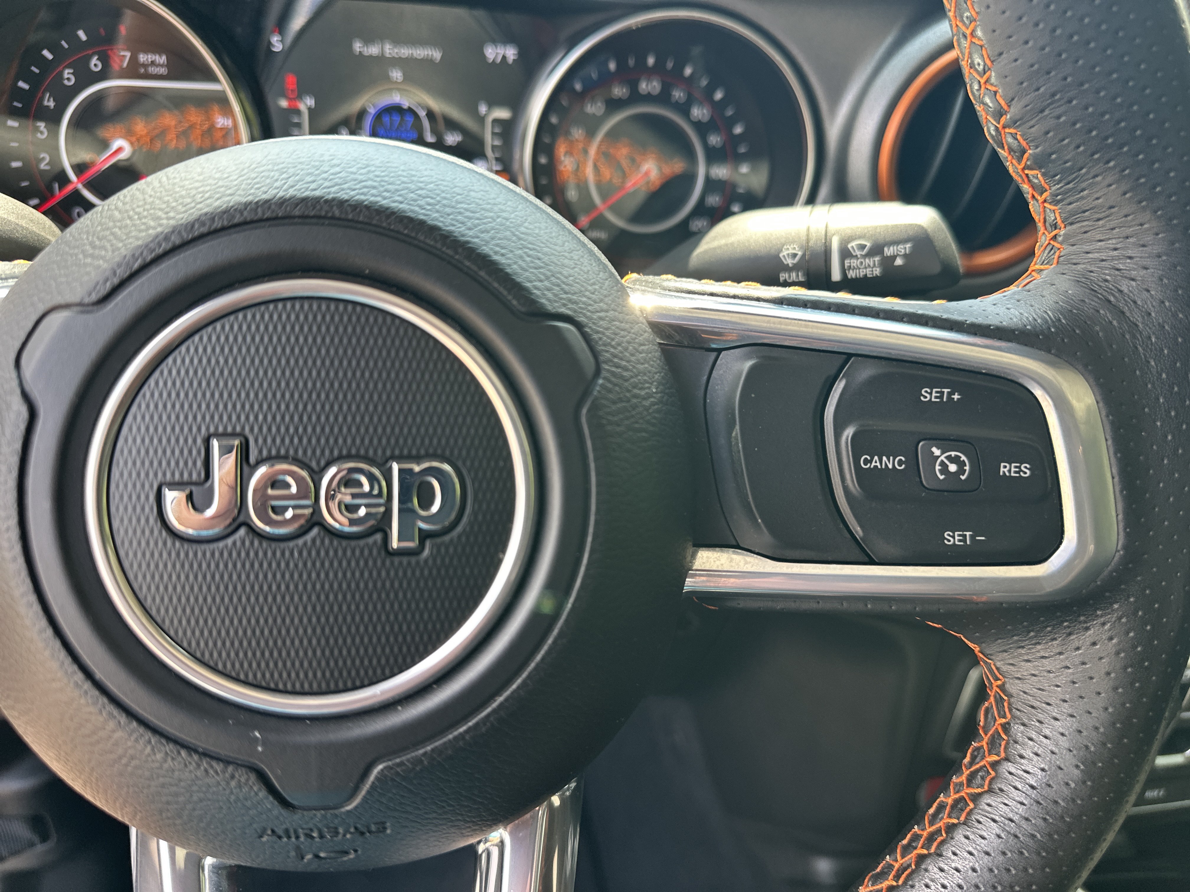 Used 2021 Jeep Gladiator Mojave AWD/4WD image 27