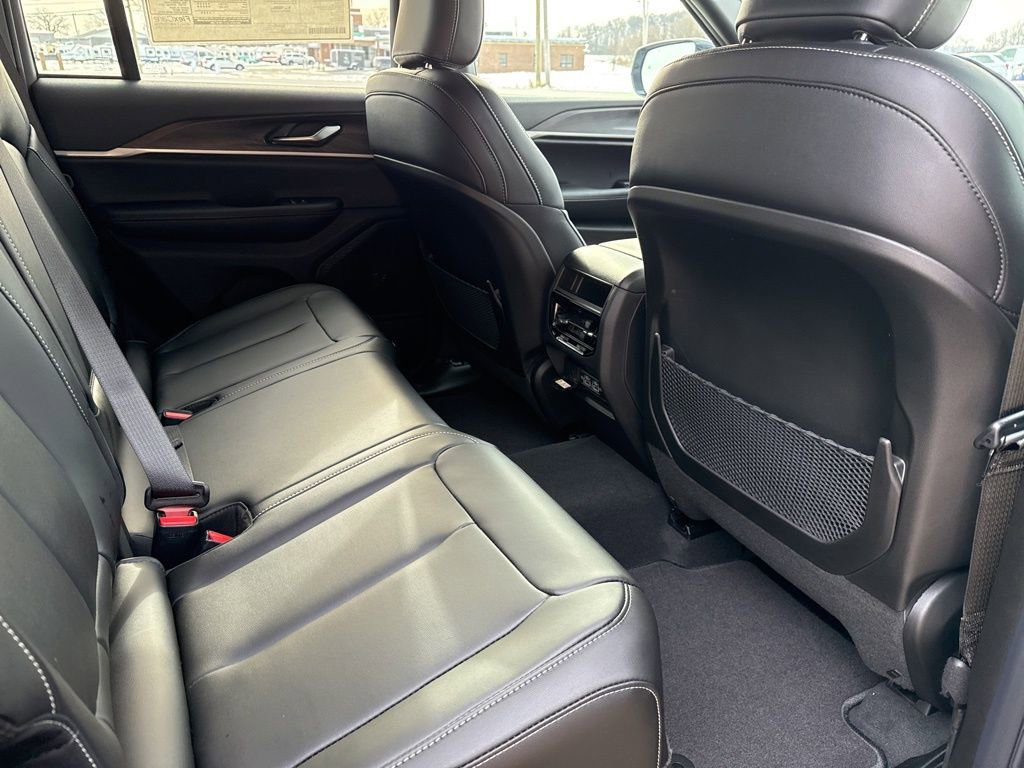 New 2025 Jeep Grand Cherokee Limited image 29