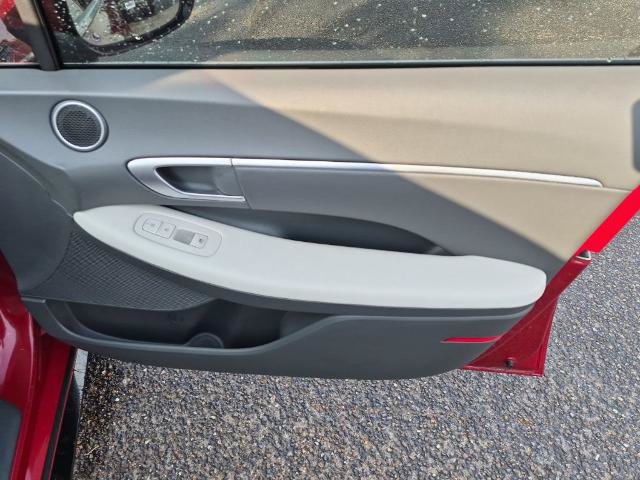 Used 2024 Hyundai Sonata SEL FWD image 21