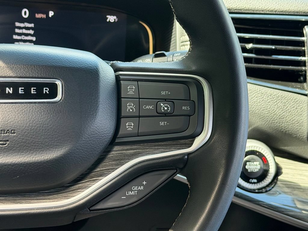 Used 2022 Jeep Wagoneer Series II AWD/4WD image 48