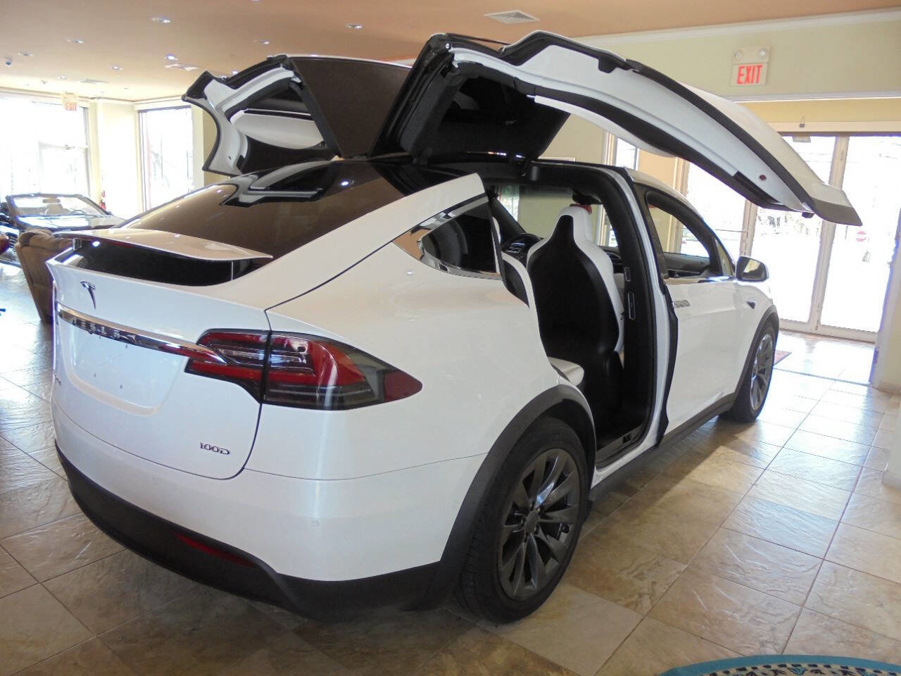 Used 2018 Tesla Model X P100D image 31
