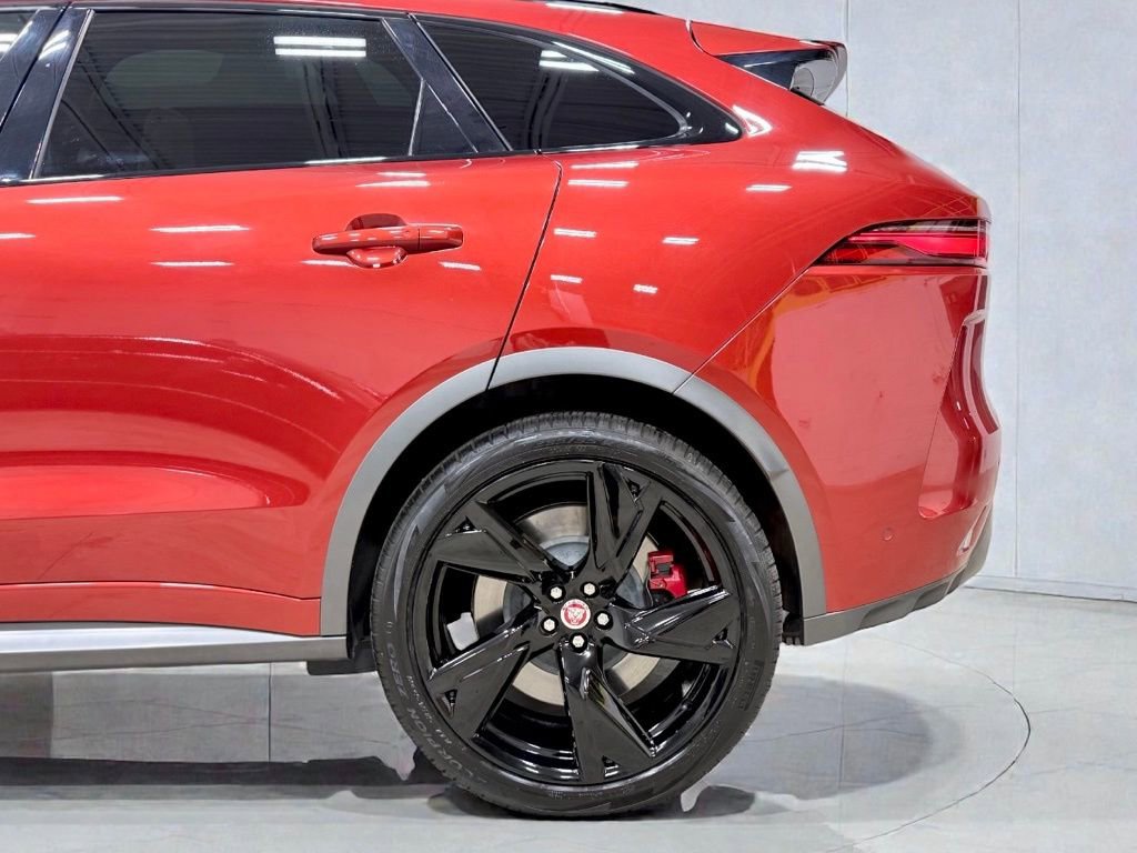 Used 2021 Jaguar F-PACE SVR image 6