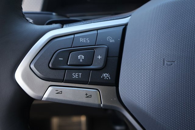 New 2026 Volkswagen Atlas Cross Sport SEL Premium R-Line image 20