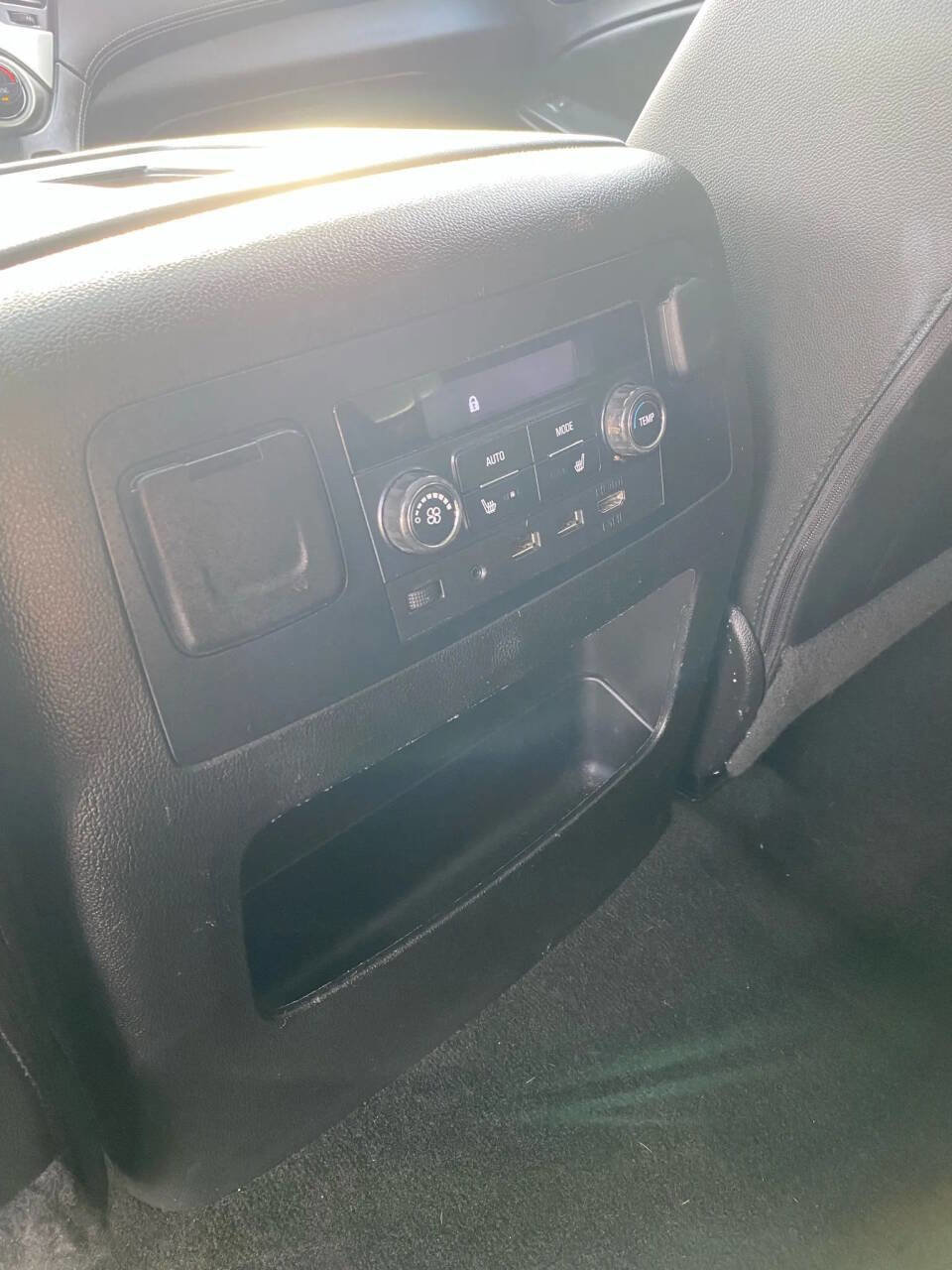 Used 2017 Chevrolet Tahoe LT image 29