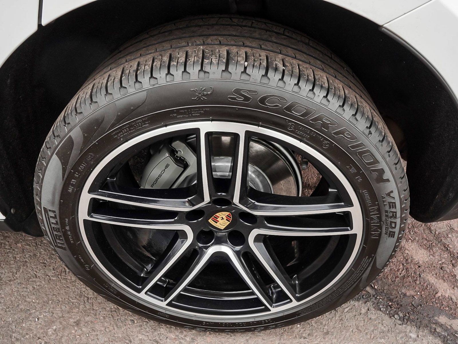 Used 2021 Porsche Macan S AWD/4WD image 7