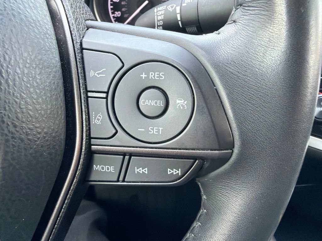 Used 2024 Toyota Camry SE FWD image 16