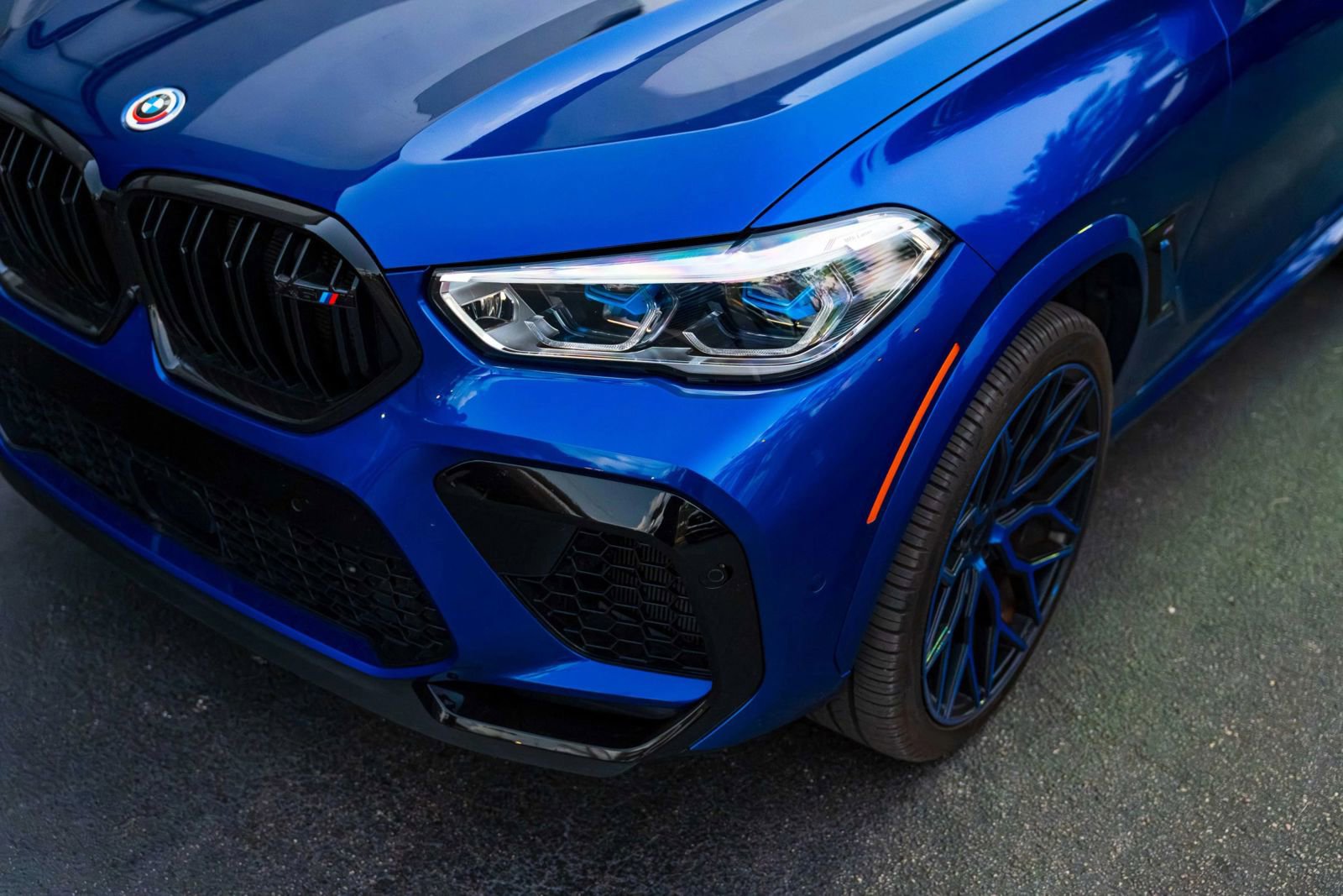Used 2023 BMW X6 M w/ Executive Package image 13