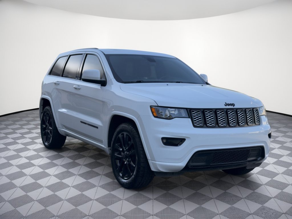 Used 2019 Jeep Grand Cherokee Altitude RWD image 7