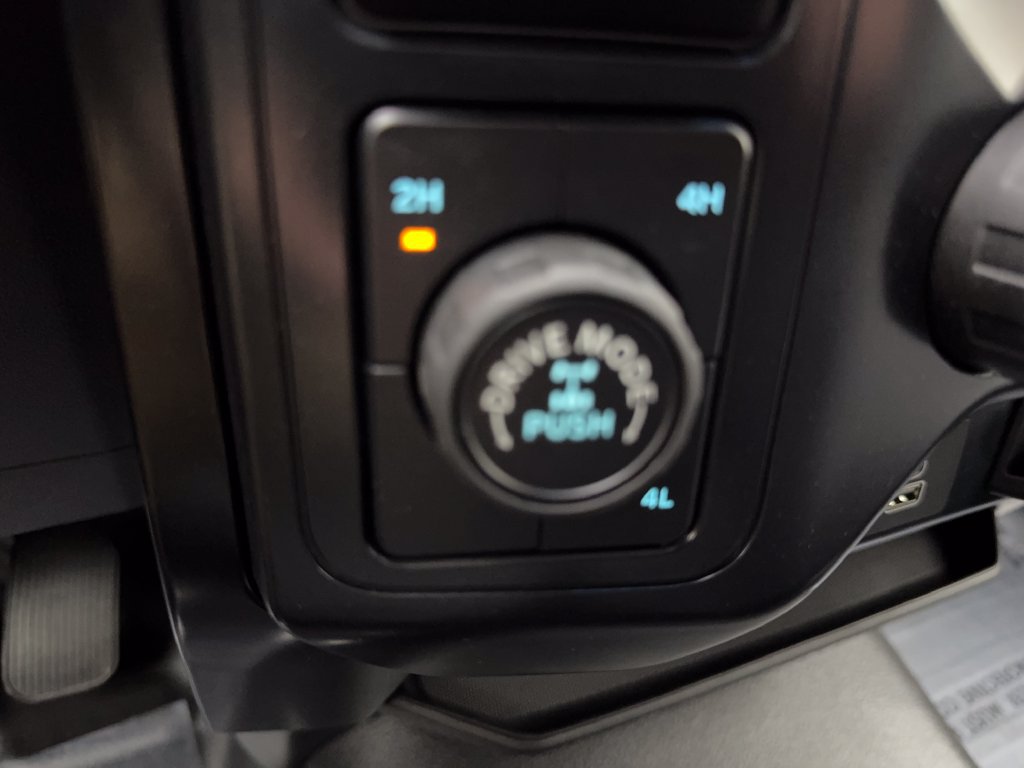 Used 2025 Ford F150 XL w/ Equipment Group 103A High AWD/4WD image 52
