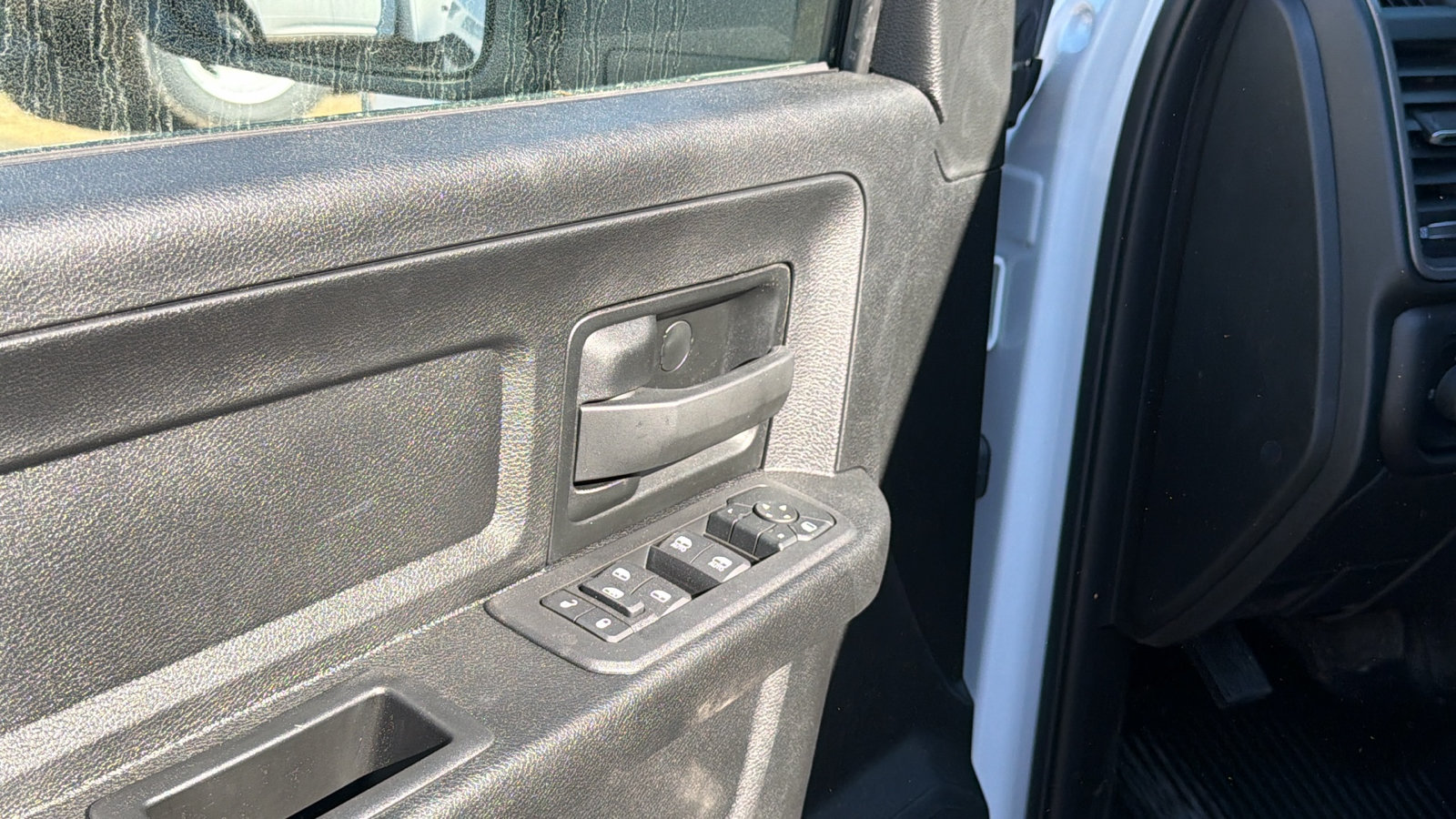 New 2026 RAM 5500 Tradesman w/ Chrome Appearance Group AWD/4WD image 17