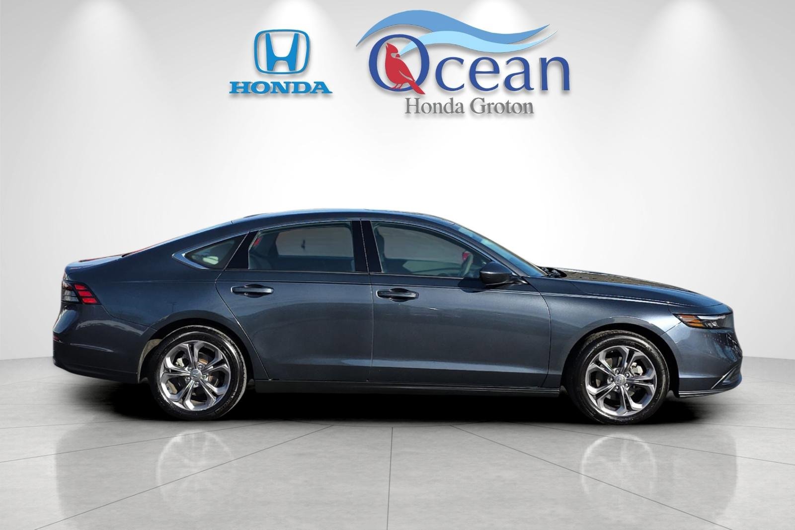 Used 2024 Honda Accord EX image 2