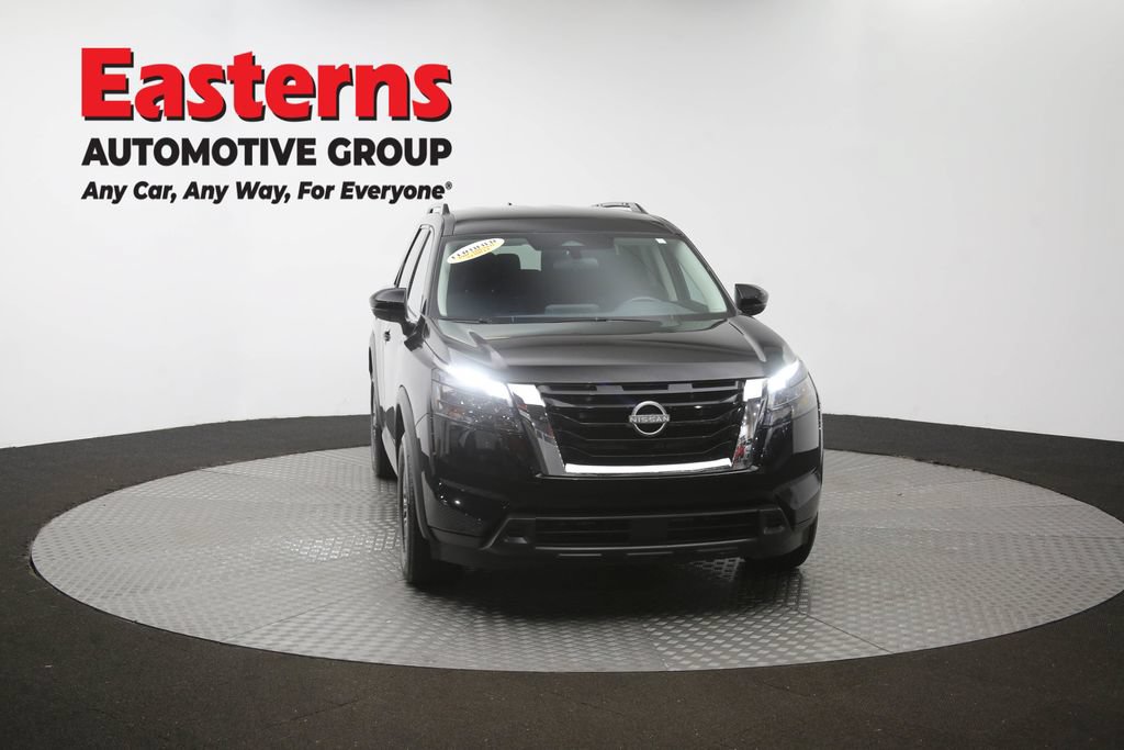 Used 2025 Nissan Pathfinder SV FWD image 53