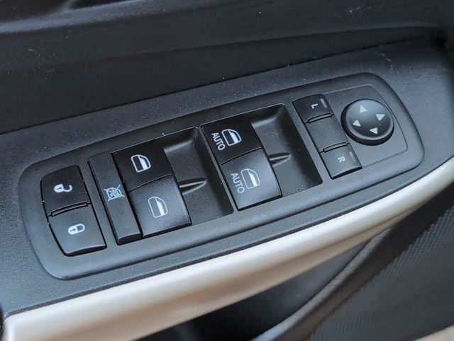 Used 2018 Jeep Cherokee Limited image 22