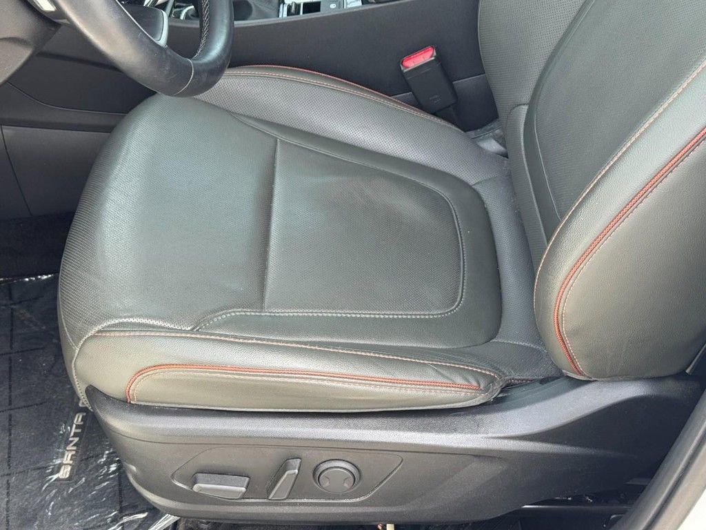 Used 2023 Hyundai Santa Cruz Limited image 16