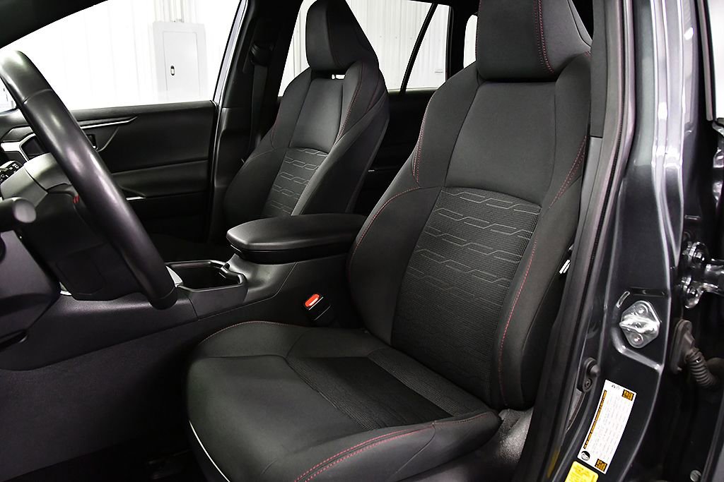 Used 2023 Toyota RAV4 SE w/ Weather & Moonroof Package image 27