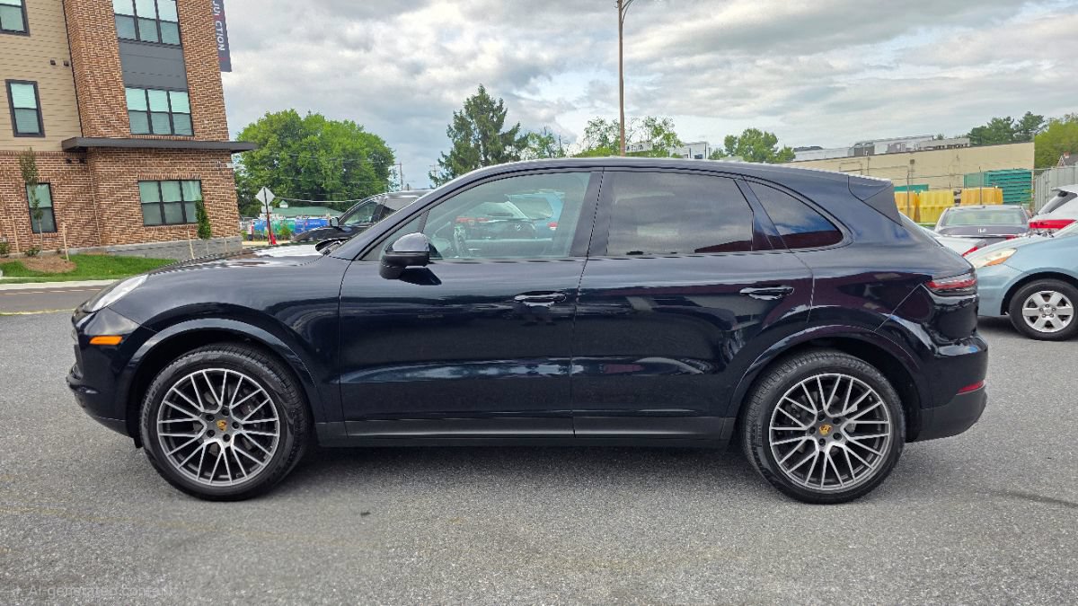 Used 2020 Porsche Cayenne AWD/4WD image 4