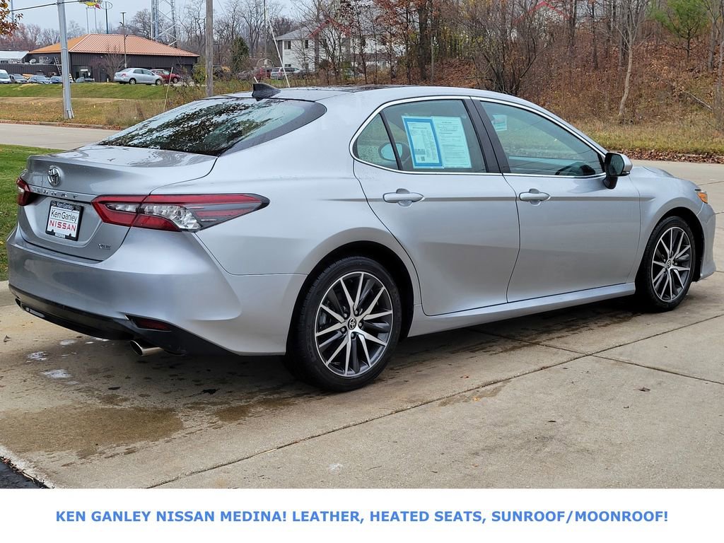 Used 2024 Toyota Camry XLE image 3