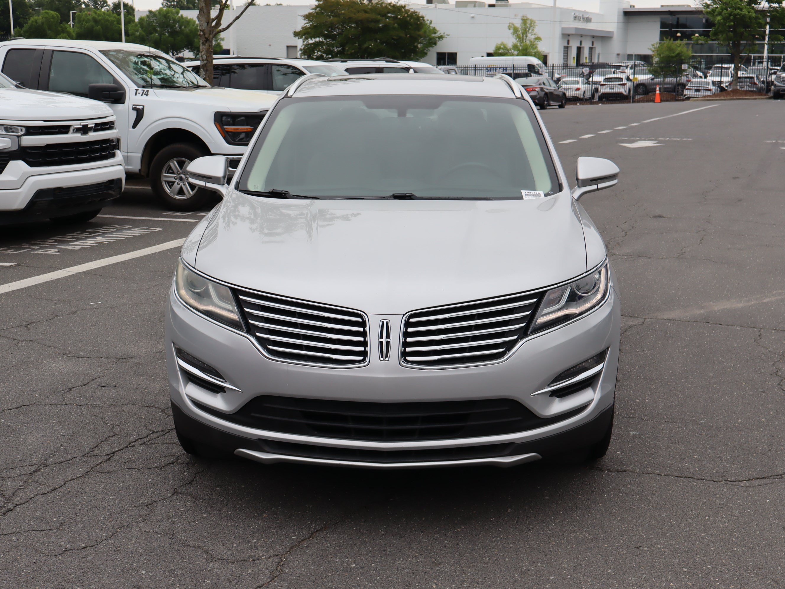 Used 2018 Lincoln MKC Reserve FWD image 3