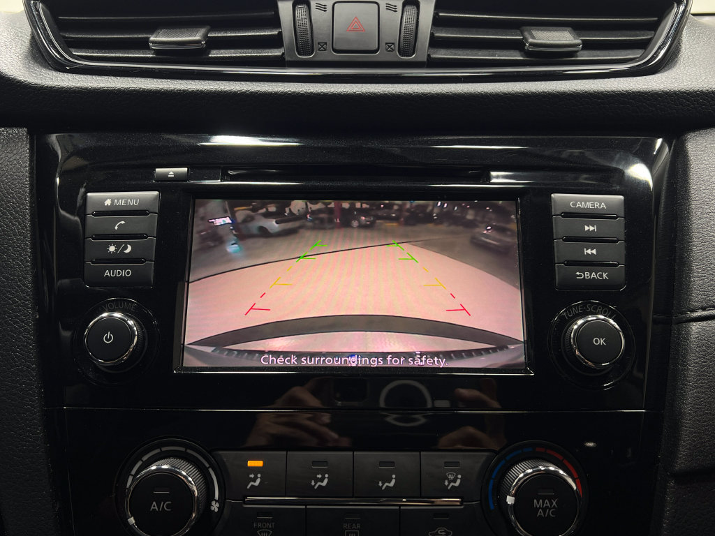 Used 2018 Nissan Rogue S AWD/4WD image 10
