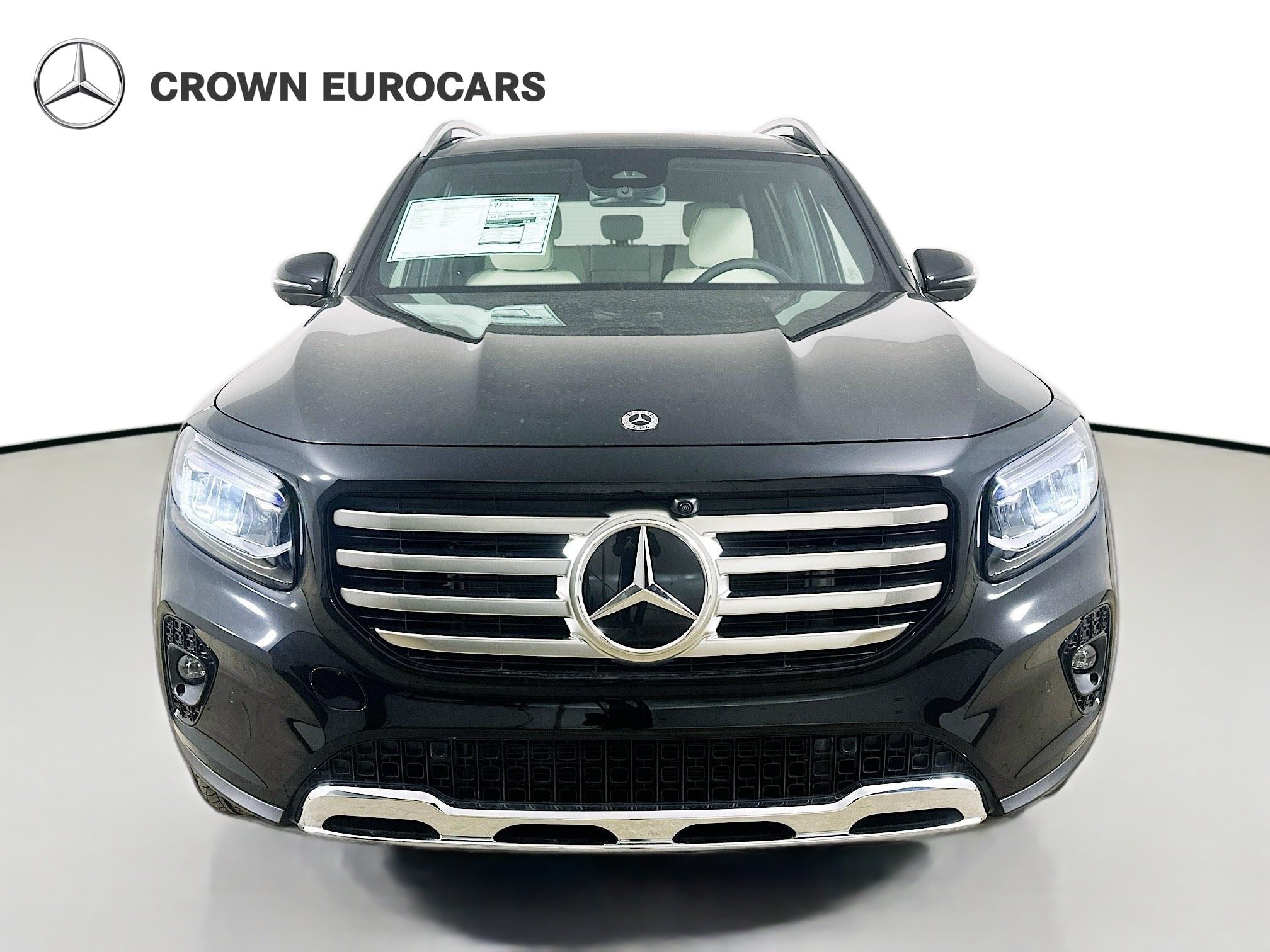 Used 2026 Mercedes-Benz GLB 250 4MATIC image 2