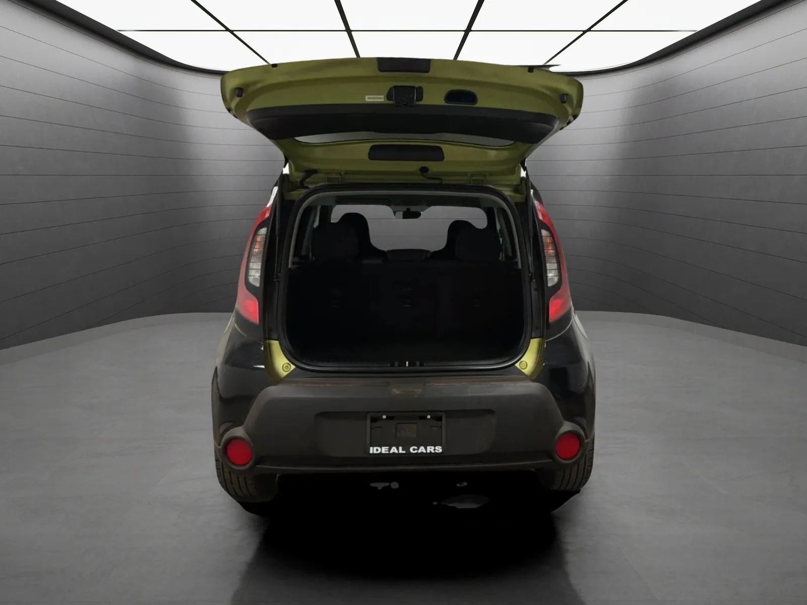Used 2015 Kia Soul + FWD image 19