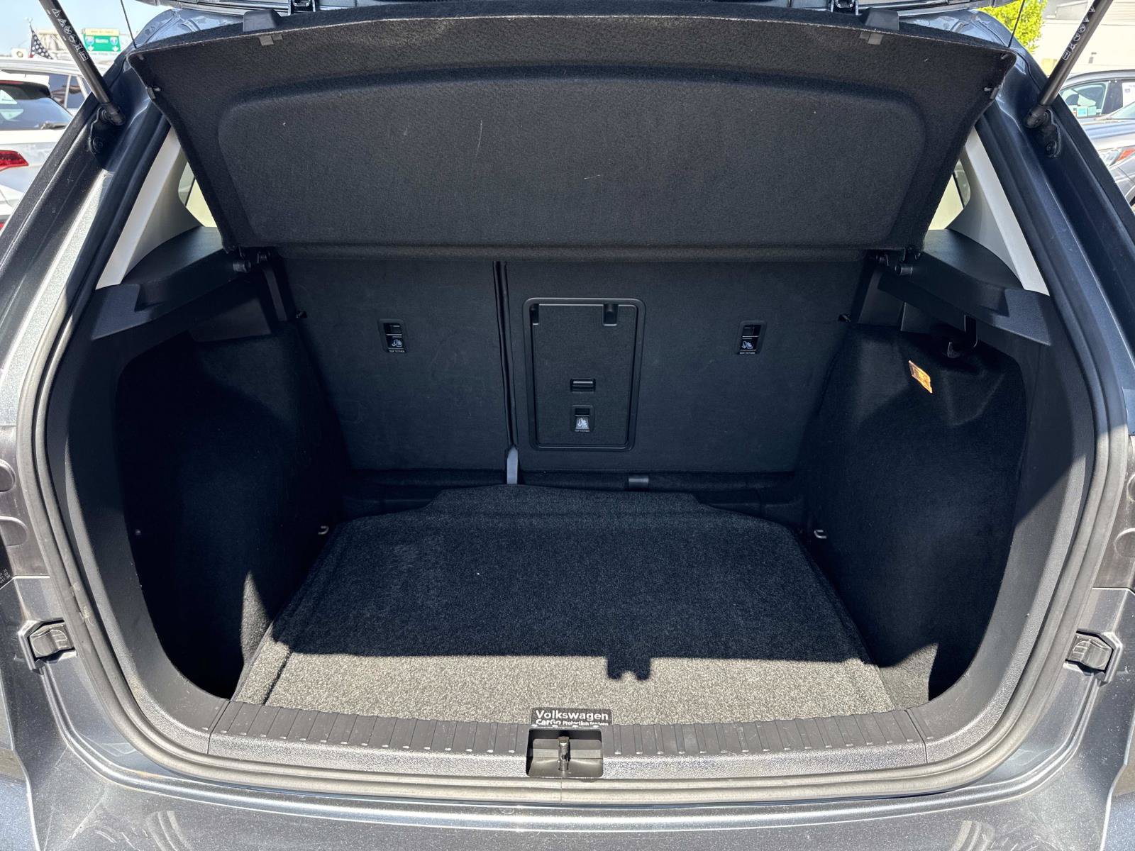 Certified 2023 Volkswagen Taos SE w/ Panoramic Sunroof Package FWD image 28