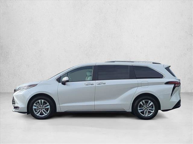 Used 2026 Toyota Sienna Limited AWD/4WD image 9
