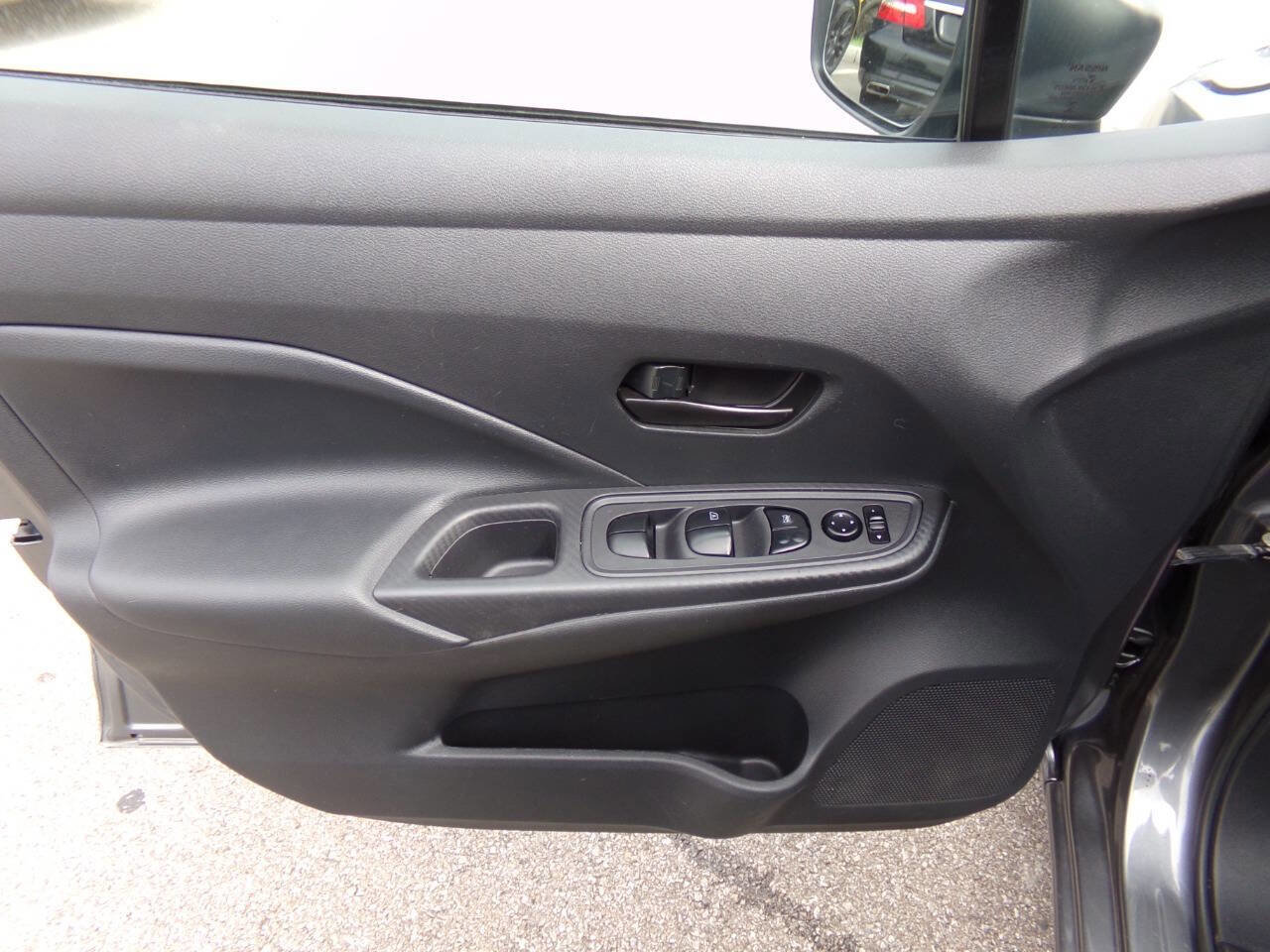 Used 2020 Nissan Versa S image 10