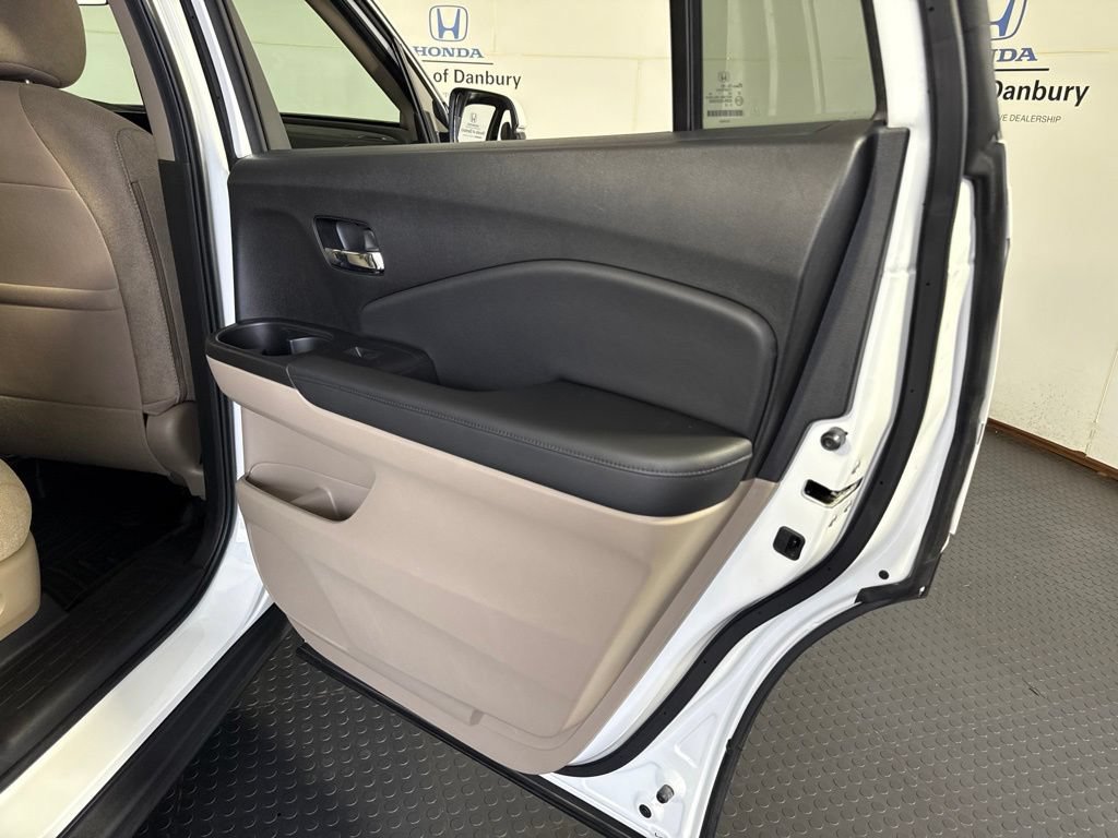 Used 2021 Honda Pilot EX image 7